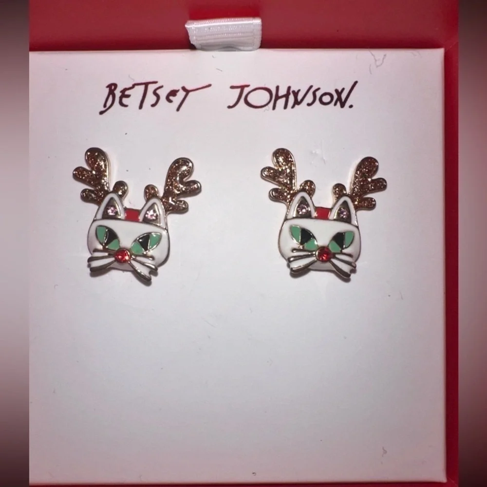 BETSEY JOHNSON Christmas Holiday Enamel & Crystal Reindeer Cat Stud Earrings NWT